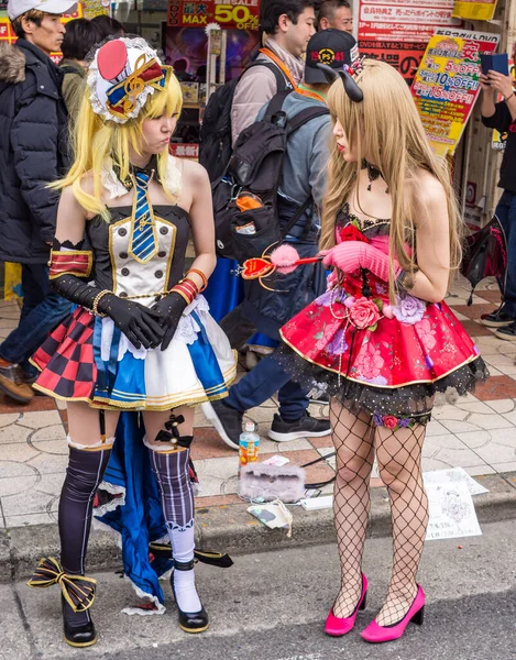 Osaka / Japonya - 18 Mart 2018: Nipponbashi Street Festa, renkli kostüm ve anime festivali her Mart ayında Japonya 'nın Osaka kentinde düzenlenir. Dünyanın en büyük kostüm etkinliklerinden biri.