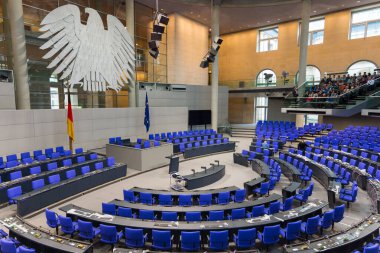 Berlin / Almanya - 22 Şubat 2017 - Alman Reichstag, Alman federal parlamentosunun ana salonu