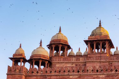 Buland Darwaza (Zafer Kapısı), Fatehpur Sikri 'nin ana girişi Agra, Uttar Pradesh, Hindistan