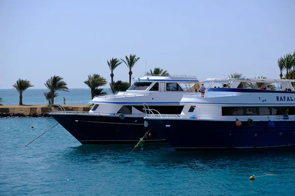 Hurghada Egito Maio 2019 Iates Barcos Turísticos Marina Hurghada Hurghada — Fotografia de Stock