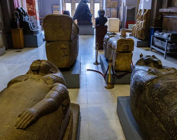 Kairo Ägypten Mai 2019 Altägyptische Sarkophage Und Mumiensärge Ägyptischen Altertumsmuseum — Stockfoto