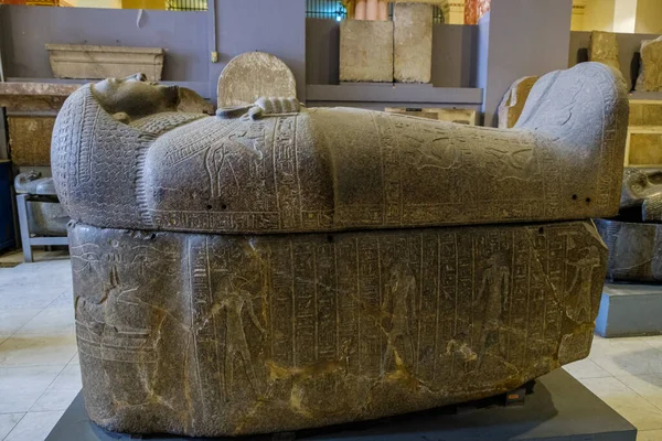 Kairo Ägypten Mai 2019 Altägyptische Sarkophage Und Mumiensärge Ägyptischen Altertumsmuseum — Stockfoto