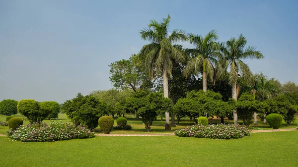 Jardim Verde Templo Lótus Uma Casa Adoração Bahai Nova Deli — Fotografia de Stock