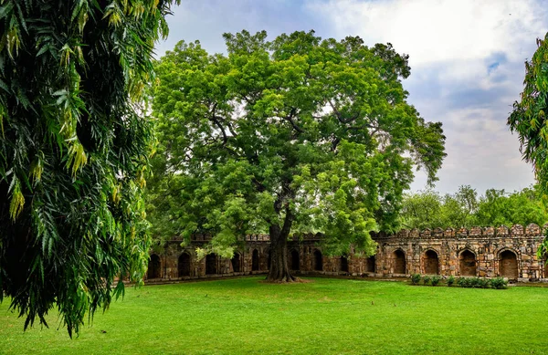 Sikandar Lodi 'nin mezarı, Lodi Hanedanlığı' nın hükümdarı Yeni Delhi, Hindistan 'daki Lodhi Bahçeleri' nde.