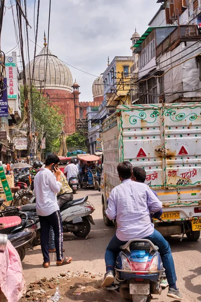 Nueva Delhi India Septiembre 2019 Tráfico Ocupado Las Calles Estrechas — Foto de Stock