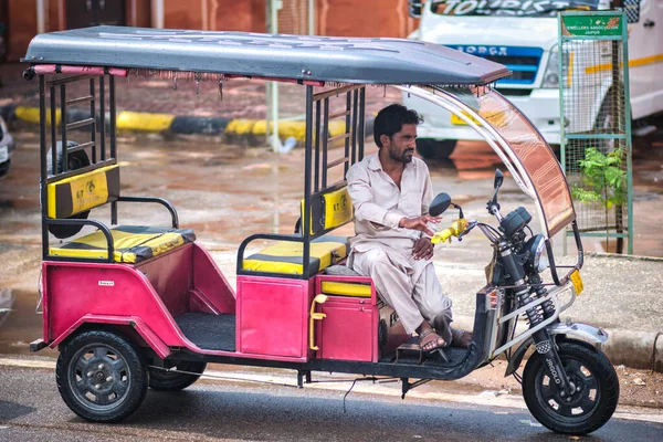 Jaipur Rajasthan India September 2019 Driver Sitting His Tuk Tuk — Stock Photo, Image