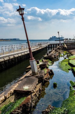 Kobe Limanı Deprem Anma Parkı, Kobe, Japonya 'da 1995 yılında meydana gelen büyük Hanshin-Awaji depremi anısına