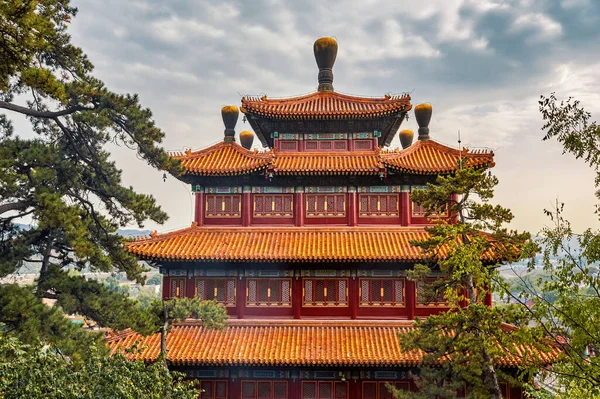 ユニバーサル平和の寺 プニングシリコン 承徳マウンテンリゾート 中国の清朝皇帝の夏の住居で承徳の8つの外の寺院の一つ — ストック写真