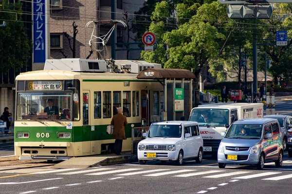 Хіросіма Японія Грудня 2017 Громадський Трамвай Центрі Хіросіми Японія — стокове фото
