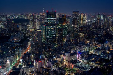 Gece Tokyo şehir manzarası, Roppongi Hills Mori Kulesi gözlem güvertesi manzarası.