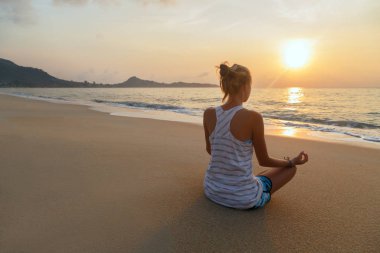 Sunsrise yogada uygulamaları