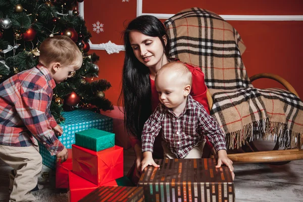 Portrait de famille Noël à la maison — Photo