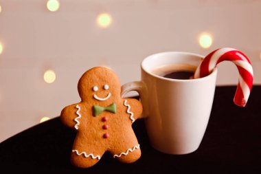 Zencefilli kurabiye adam şeker ile 