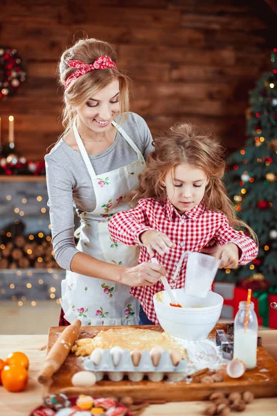 Family preparation holiday food — Stock Photo, Image