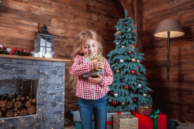  küçük bebek kız hediye ile