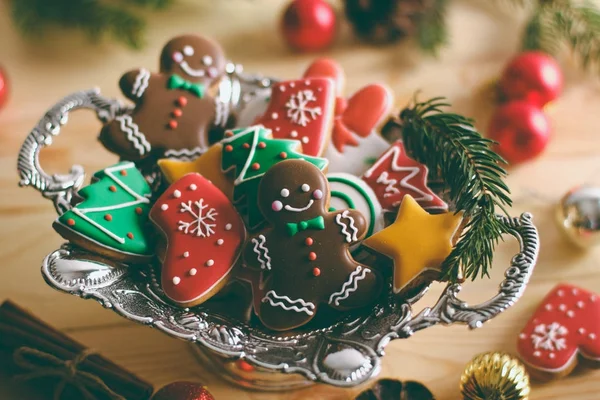 Χριστουγεννιάτικα σπιτικά μπισκότα με μελόψωμο — Φωτογραφία Αρχείου