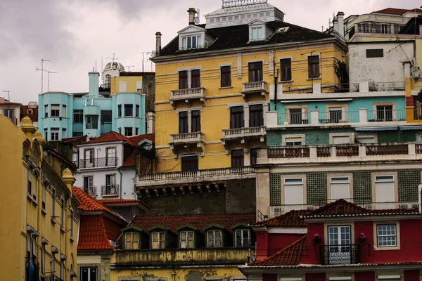 Bunte Häuser Auf Der Straße Lissabon Portugal — Stockfoto