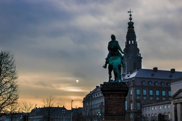 Copenhagen Beautiful View Night Bishop Absalon Statue Christiansborg Palace Moon — Stock Photo, Image