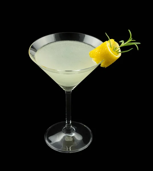 Rosmarin-Limontini-Cocktail isoliert auf schwarz — Stockfoto
