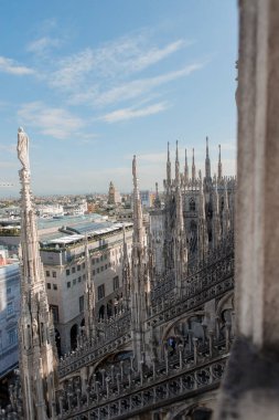 Milano 'da güneşli bir yaz günü