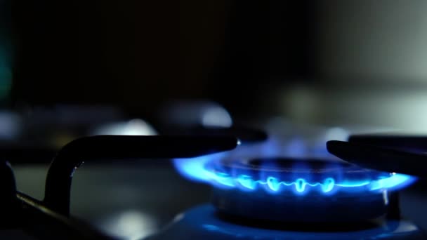 Man Lights Gas Stove Match Close Close Flame Natural Gas — Stock Video