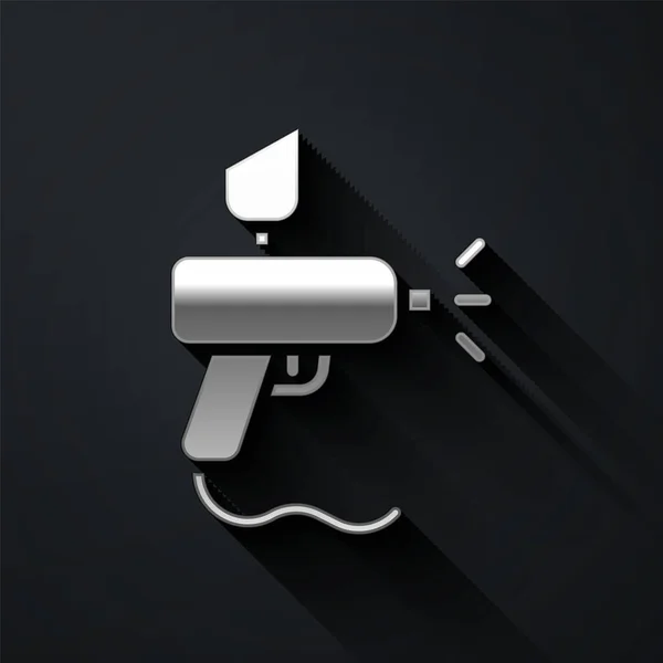 Stříbrná Barva Stříkací Pistole Ikona Izolované Černém Pozadí Dlouhý Stínový — Stockový vektor