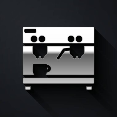 Siyah arka planda izole edilmiş gümüş kahve makinesi ikonu. Uzun gölge tarzı. Vektör İllüstrasyonu