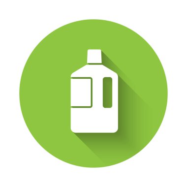 Temiz su ikonlu, uzun gölgeli beyaz büyük bir şişe. Soğutucu için plastik kap. Yeşil daire düğmesi. Vektör İllüstrasyonu