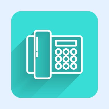 Beyaz çizgi telefon ikonu uzun gölgeli izole edilmiş. Sabit telefon. Yeşil kare düğmesi. Vektör İllüstrasyonu