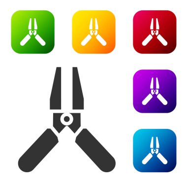 Beyaz arka planda siyah araba pilli güç kablosu ikonu izole edildi. Renkli kare düğmelerle simgeleri ayarla. Vektör İllüstrasyonu