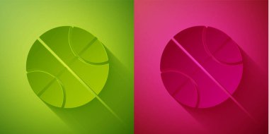Kağıt kesiği basketbol topu ikonu yeşil ve pembe arka planda izole edilmiş. Spor sembolü. Kağıt sanatı tarzı. Vektör İllüstrasyonu