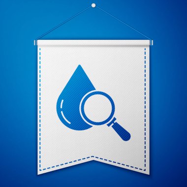 Mavi Damla ve büyüteç simgesi mavi arkaplanda izole edilmiş. Beyaz flama şablonu. Vektör İllüstrasyonu