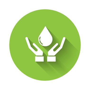 Sabun ikonu ve uzun gölgeli beyaz yıkama elleri. Virüs ve bakterileri önlemek için ellerini sabunla yıkıyorsun. Yeşil daire düğmesi. Vektör İllüstrasyonu