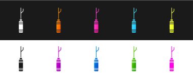 Awl aracını siyah ve beyaz arkaplanda izole edilmiş ahşap saplı simgeye ayarla. İş gereçleri terzi endüstrisi. Vektör İllüstrasyonu