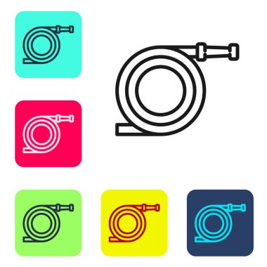 Beyaz arka planda siyah çizgi bahçe hortumu ya da yangın hortumu ikonu var. Sprey tabanca ikonu. Su ekipmanları. Renkli kare düğmelerle simgeleri ayarla. Vektör İllüstrasyonu