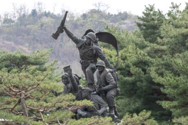 seoul Ulusal mezarlığında mezar taşları