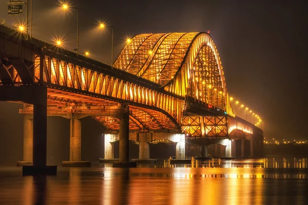 Banghwa-Brücke bei Nacht — Stockfoto