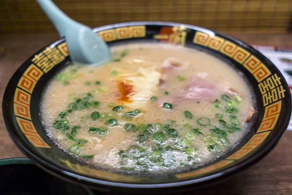 Bowl of tonkotsu ramen — Stock Photo, Image