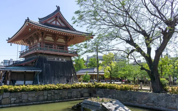 Torre do templo de shitennoji — Fotografia de Stock