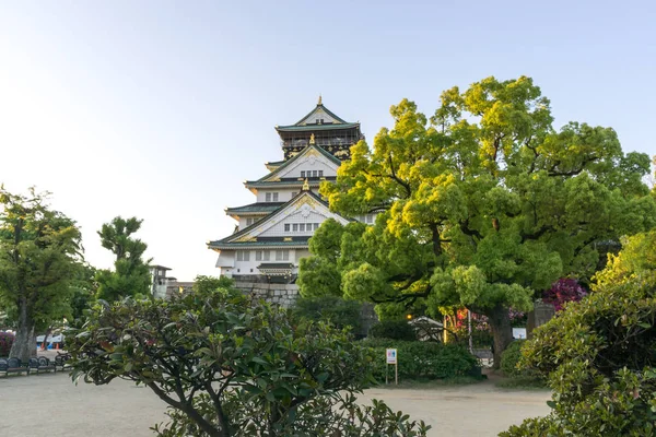 Vista para o Castelo de Osaka — Fotografia de Stock