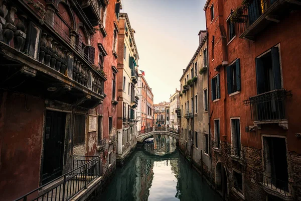 Venedig Kanal am Morgen — Stockfoto