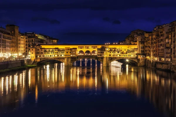 Noc odbicie Ponte Vecchio — Zdjęcie stockowe