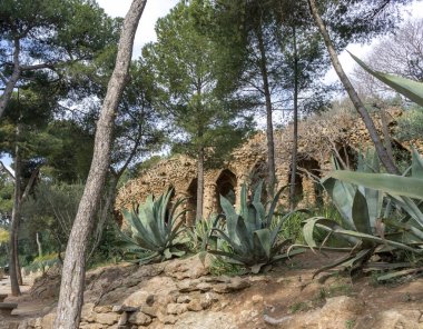 Park guell sütunlar ve viyadük