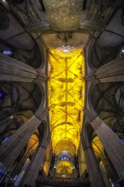 Interior da catedral de Sevilha — Fotografia de Stock