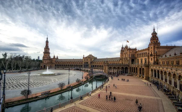 Spanischer Platz in Sevilla — Stockfoto