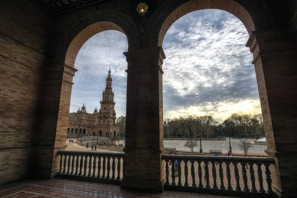 Spanischer Plaza-Korridor in Sevilla — Stockfoto