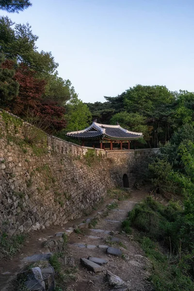 Namhansanseong west gate — Stockfoto