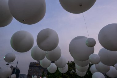 etkileşimli balon yüzeyi