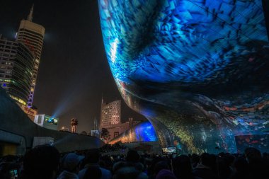 dongdaemun tasarım plaza seul ışığı