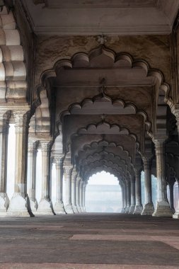 Agra fort diwan olduğumu   